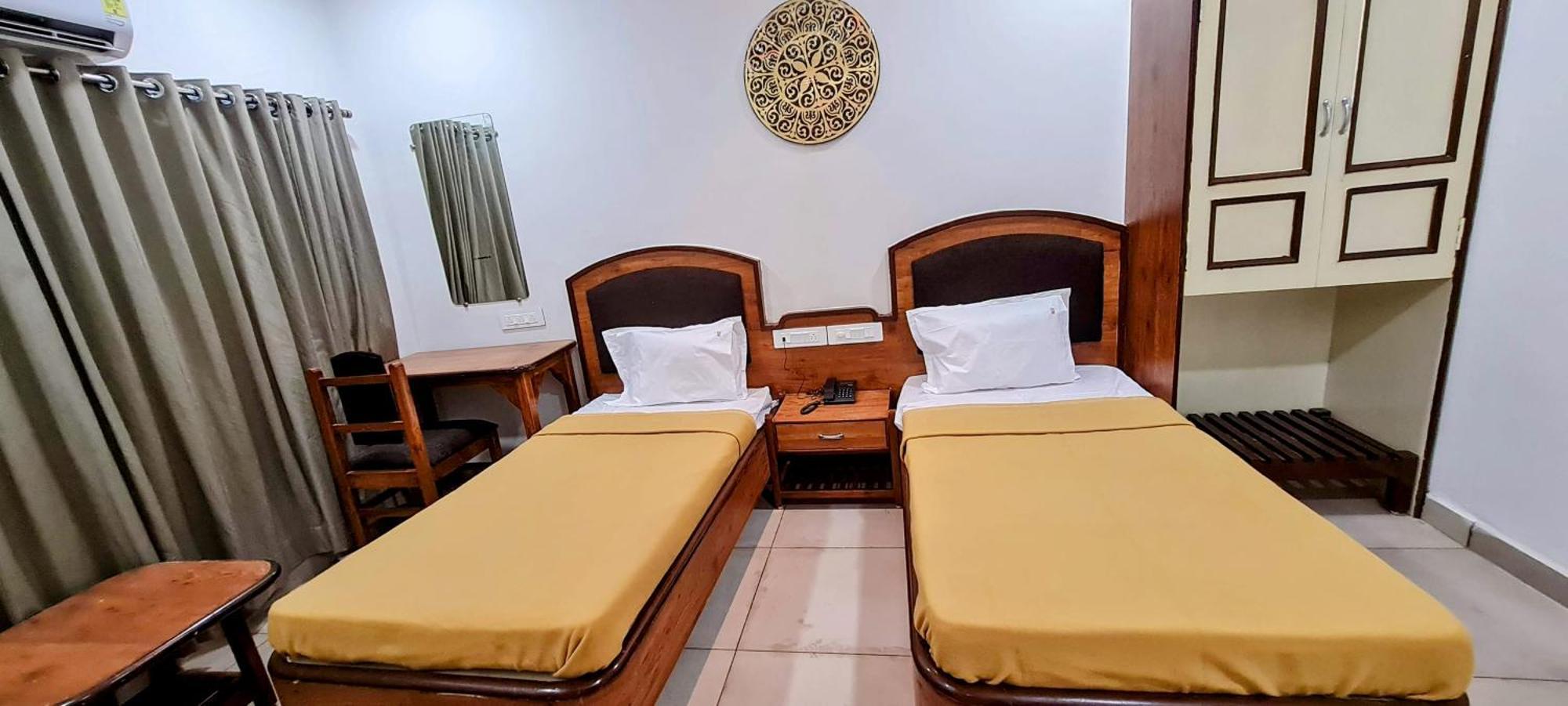 Hotel Tirth Ankleshwar 외부 사진